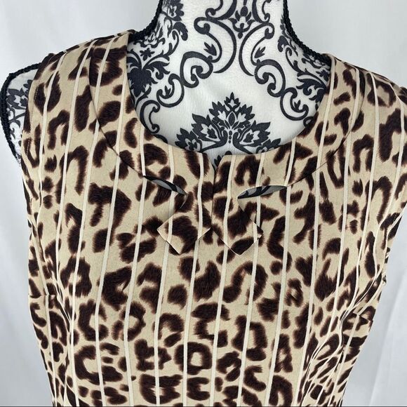 CAbi Ginger Leopard Print Shell Keyhole Tank Top - Picture 3 of 9